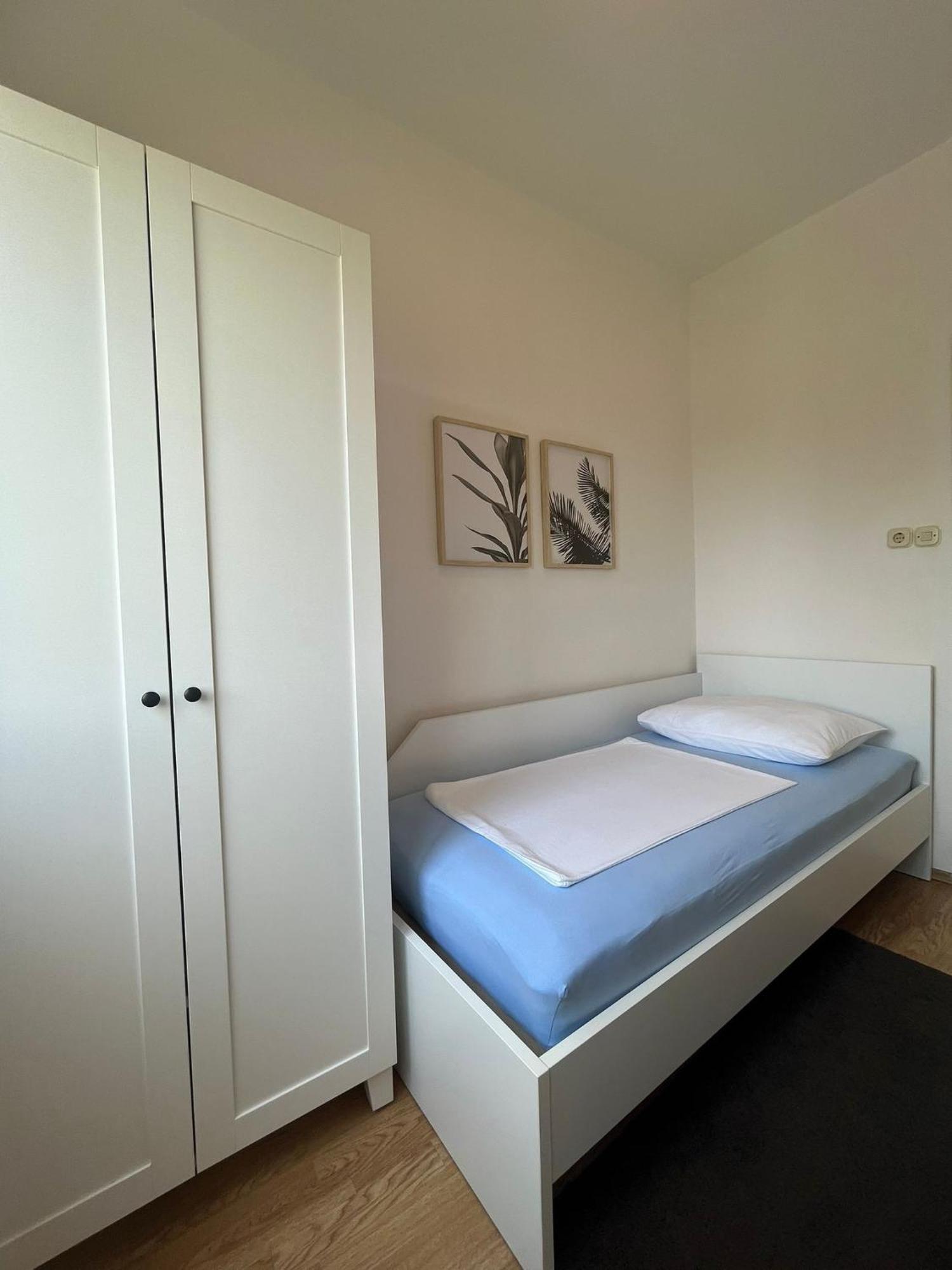 Apartments With A Parking Space Rab - 12383 Banjol Exterior photo
